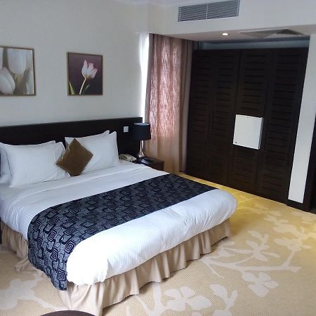 Golden Tulip Ibadan Hotel Bagian luar foto