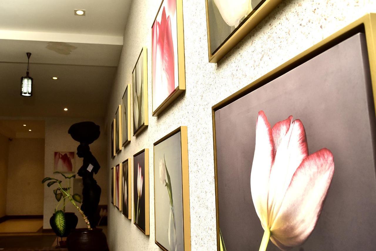 Golden Tulip Ibadan Hotel Bagian luar foto
