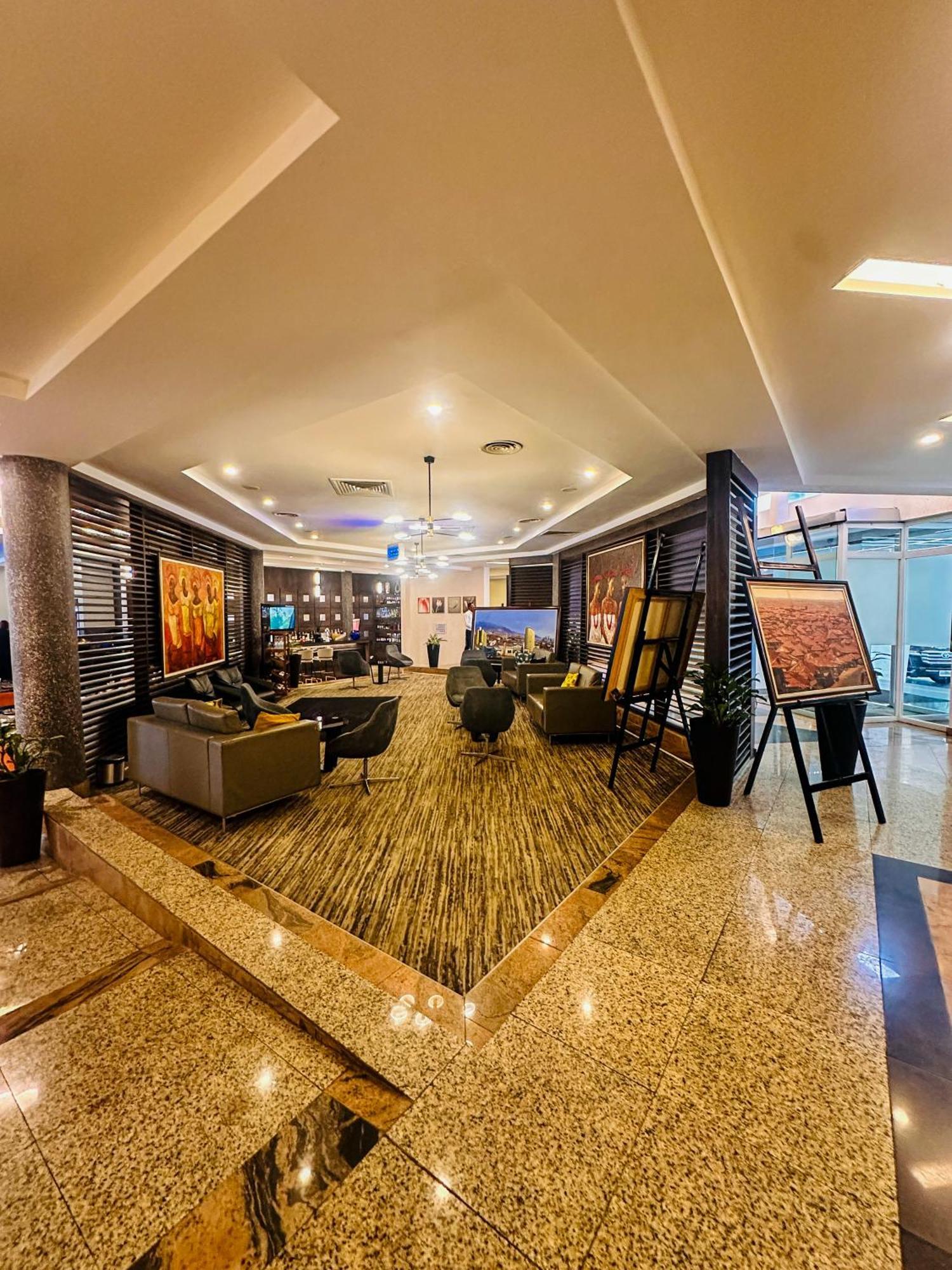 Golden Tulip Ibadan Hotel Bagian luar foto
