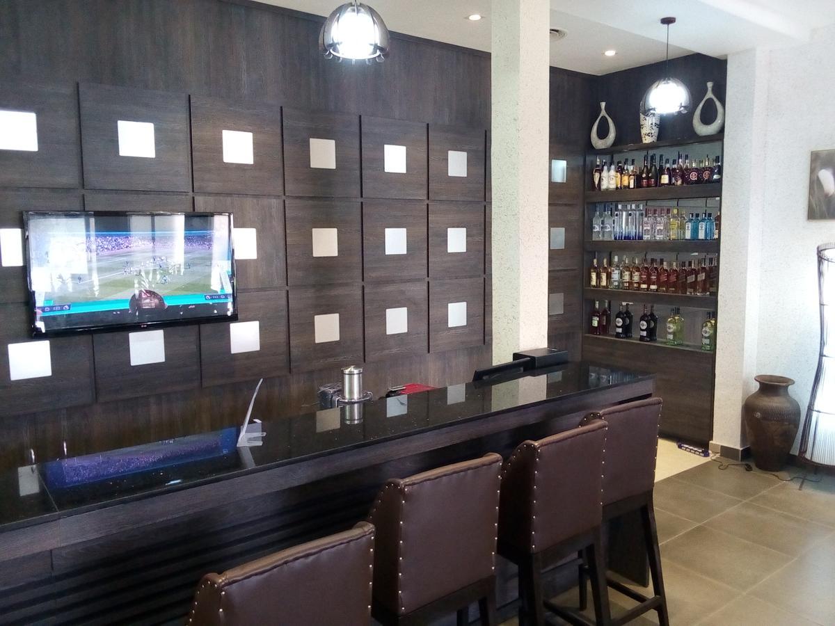 Golden Tulip Ibadan Hotel Bagian luar foto