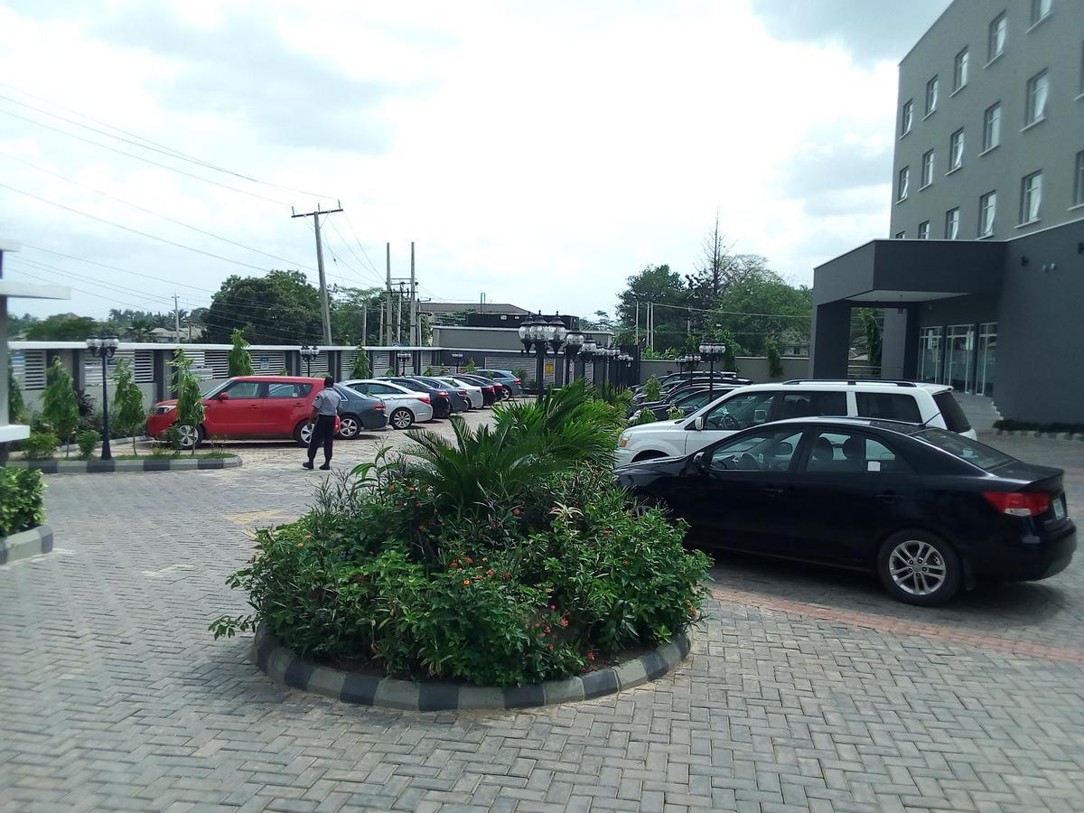 Golden Tulip Ibadan Hotel Bagian luar foto