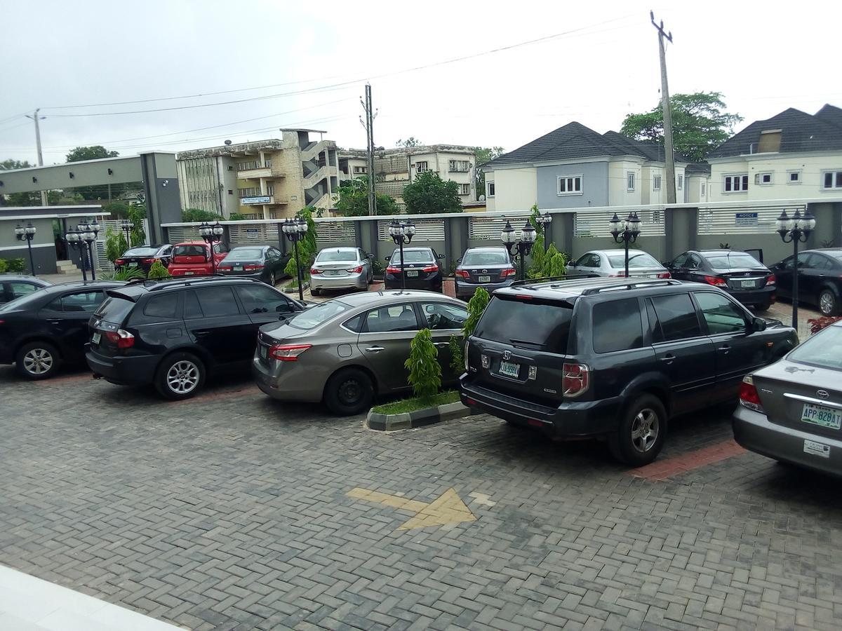 Golden Tulip Ibadan Hotel Bagian luar foto